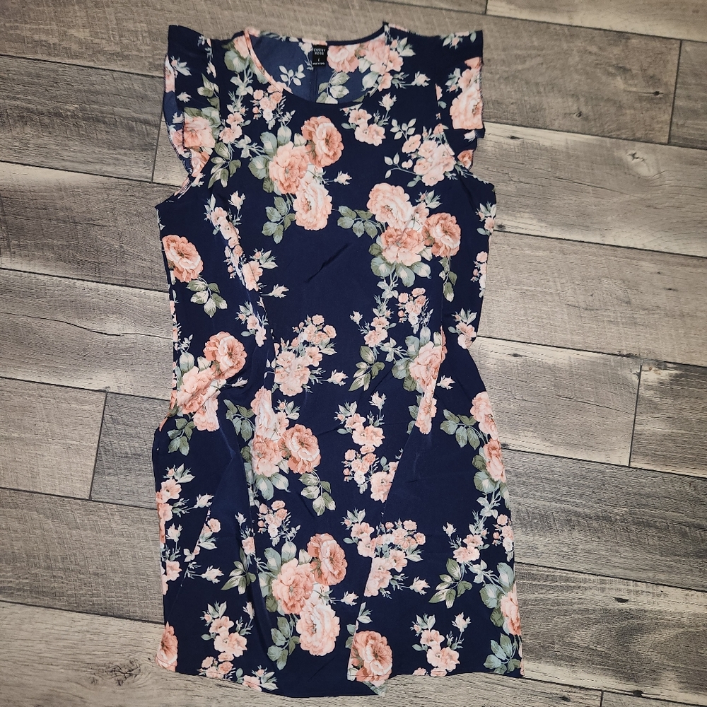 Women's dress size L
